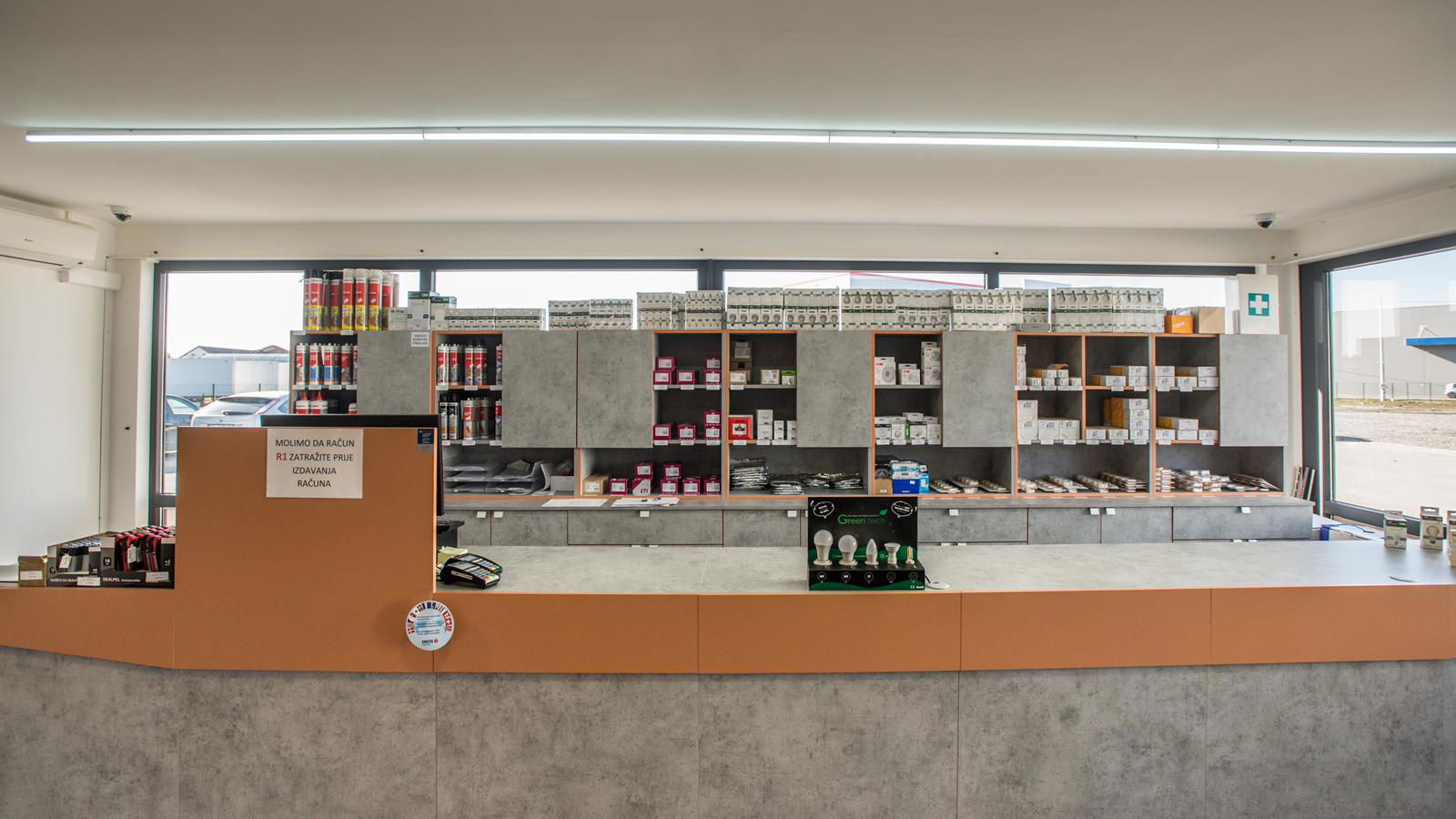 Elektromaterijal Sesvete i najam dizalica