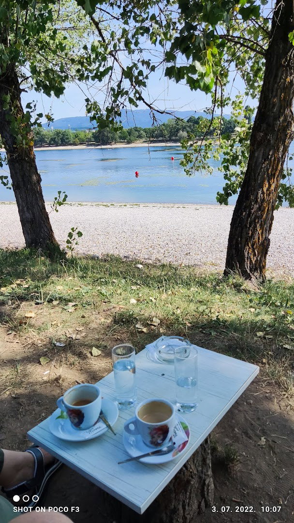 Cafe Bar Saint Tropez