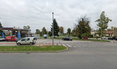 Nogometni teren - INA