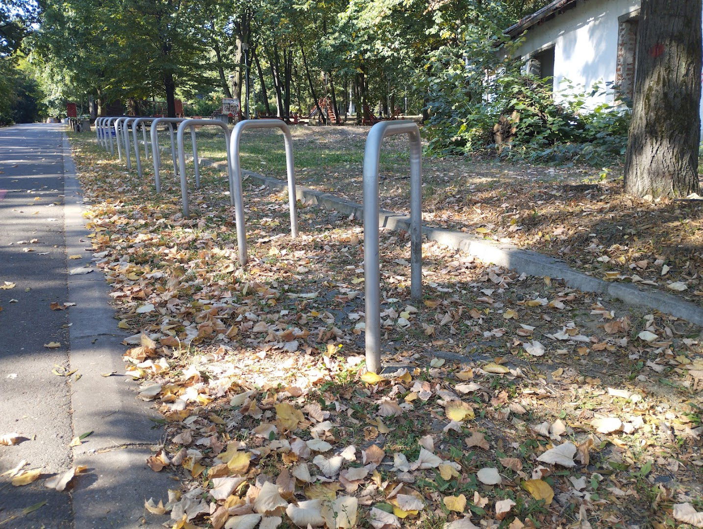 Parking za mopede i bicikle