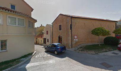 Ljekarna Kaštel Farm