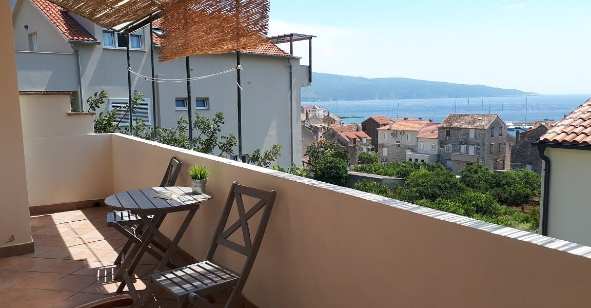 Bed and Breakfast BLUE in BLUE