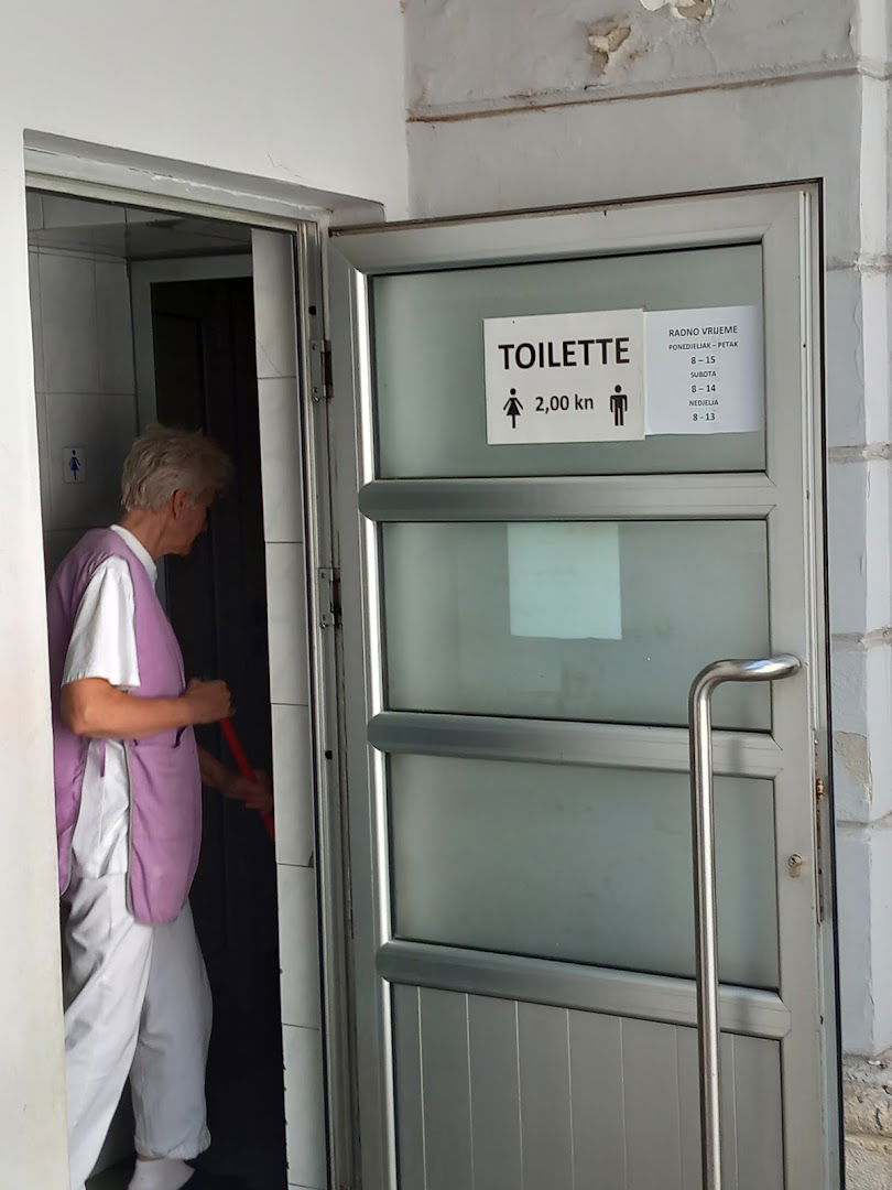 Market Building Toilets