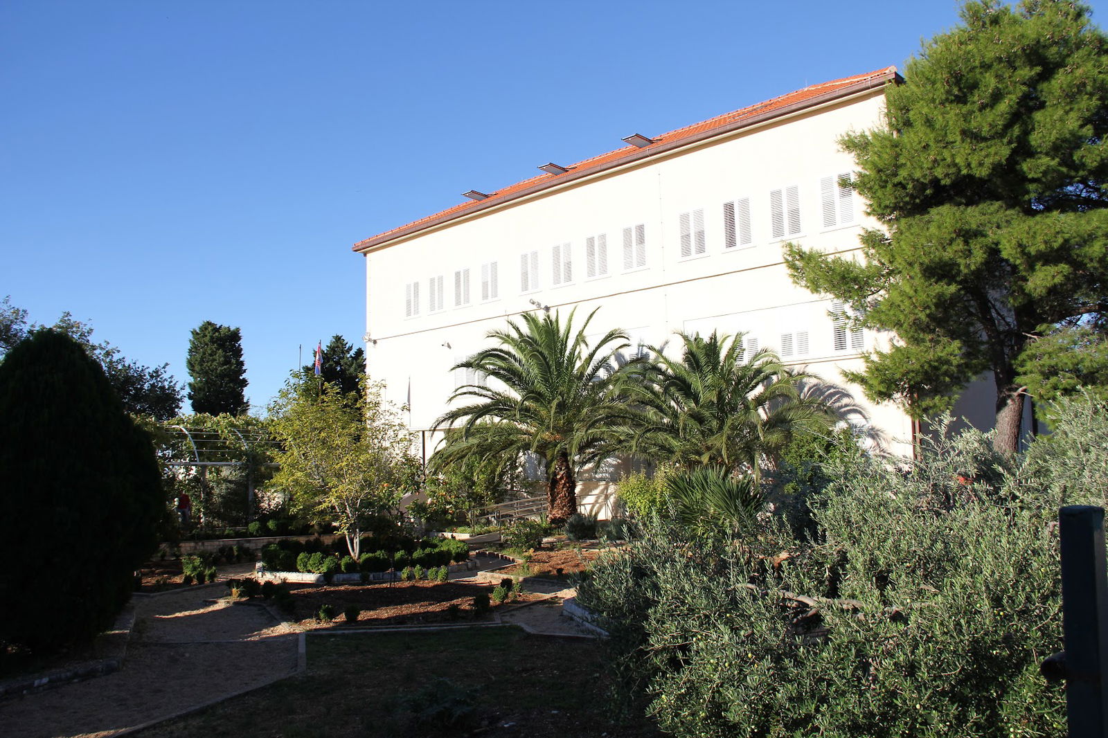 OSNOVNA ŠKOLA ANTUNA MASLE