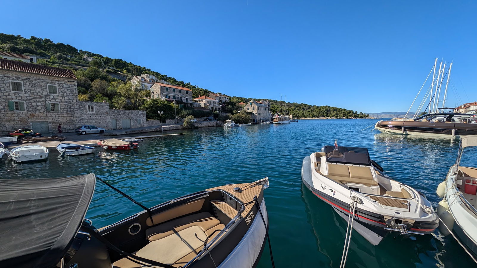 Prvi pisani spomenik luke Stomorska