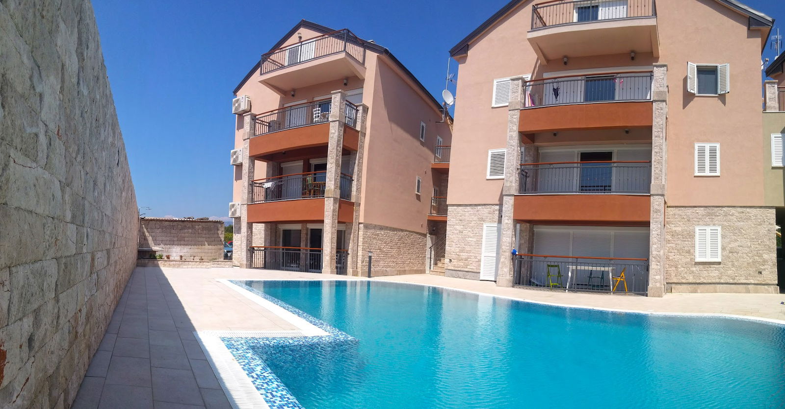 Hvar-Holiday Apartments