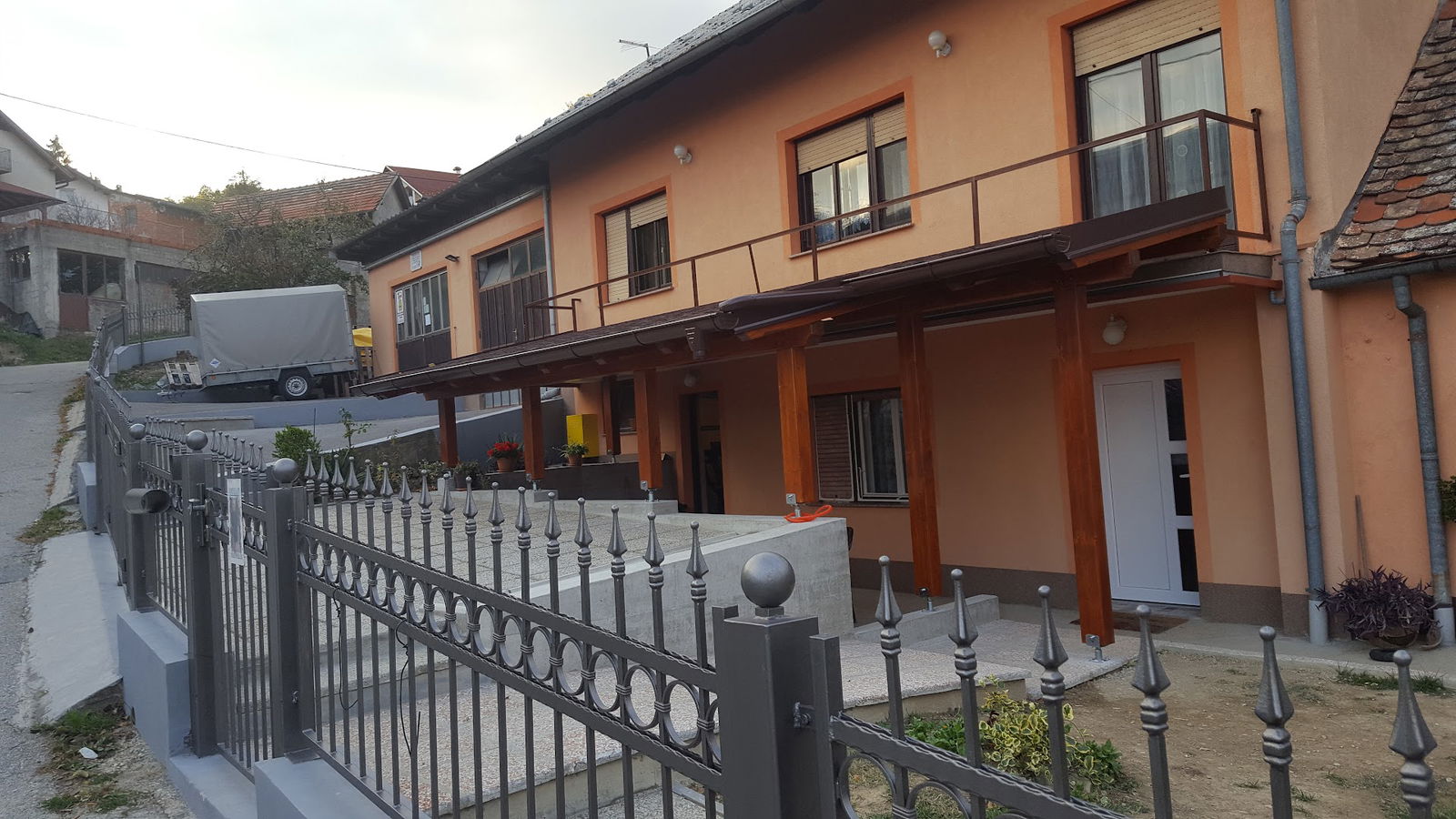 Style Services, Company for repair and upholstery