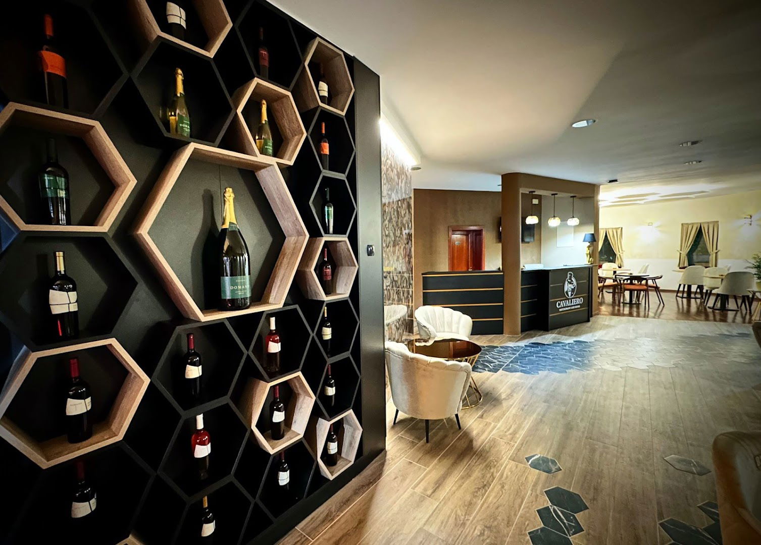 Cavaliero Restaurant & More