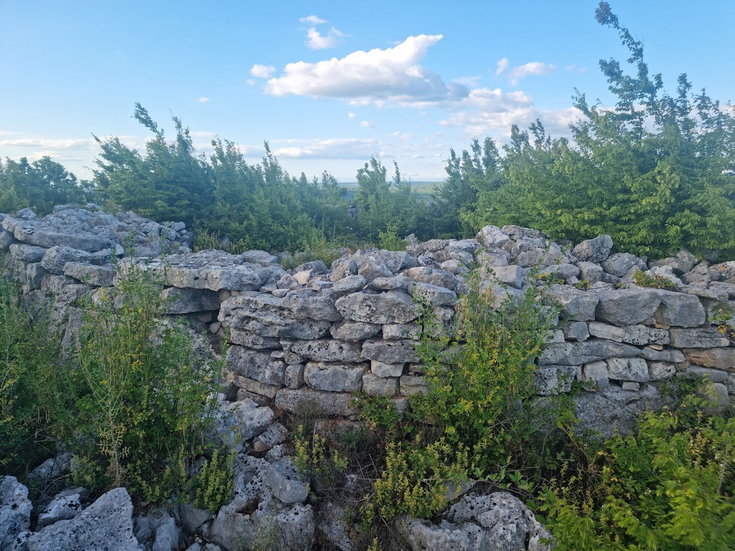 Maklavun Bronze Age Ruines