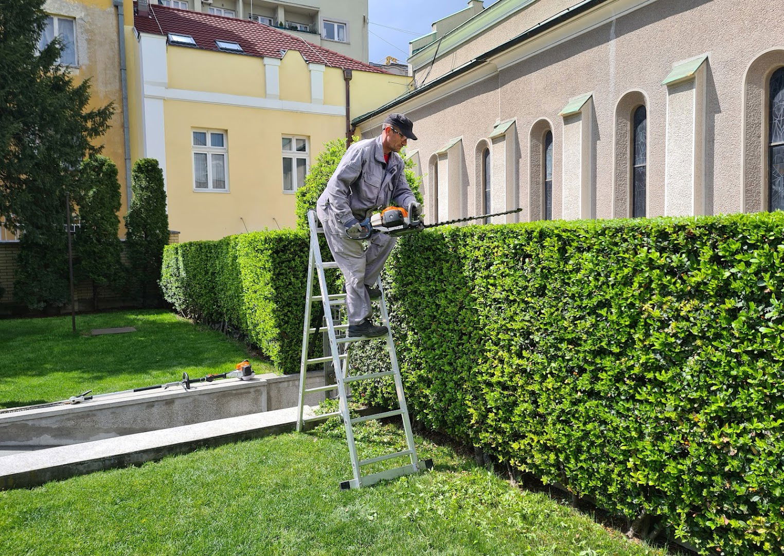 Zelengrad - Projektovanje, uređenje i održavanje zelenih površina