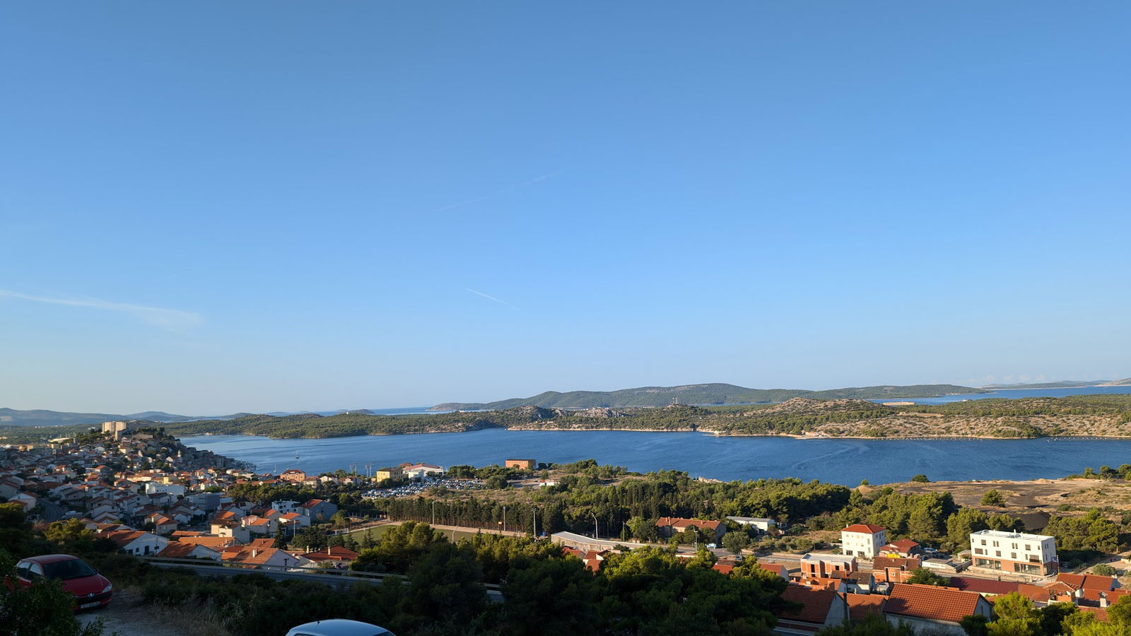 Bulat Sea View Apartments