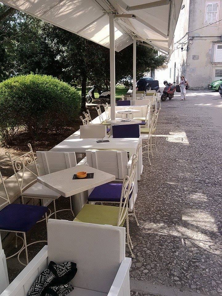 Servantes - Food & Wine Bar