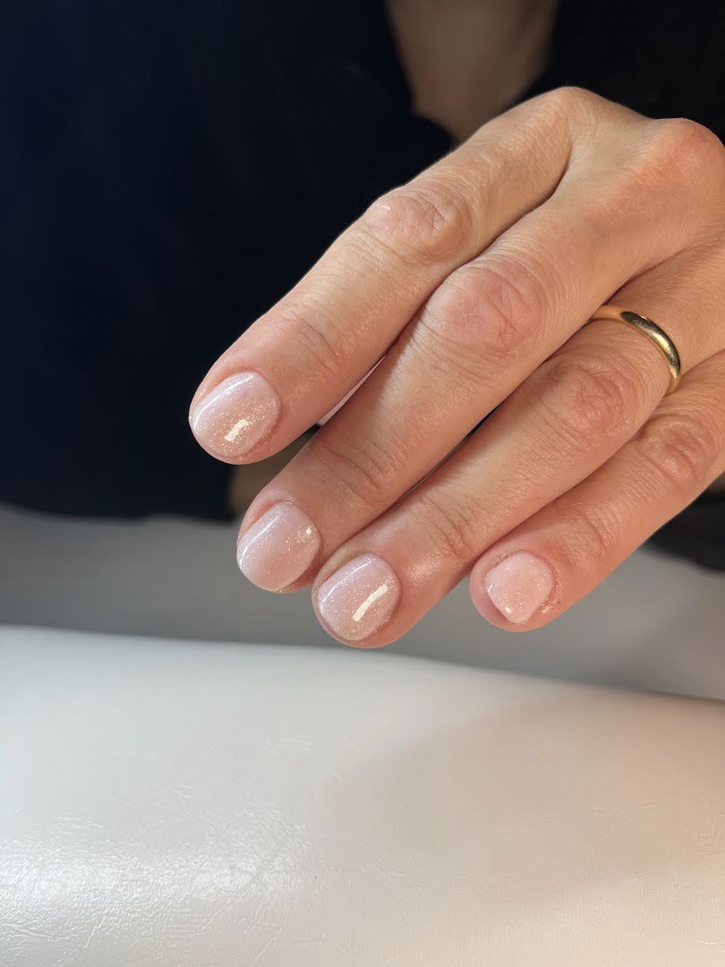 Gloss and glam studio