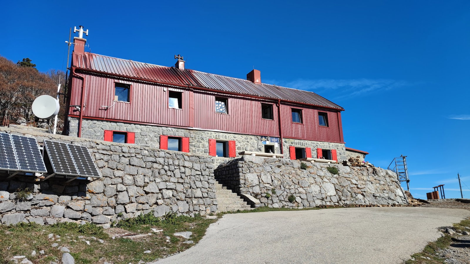 Hrvatski planinarski savez - Planinarski dom Zavižan