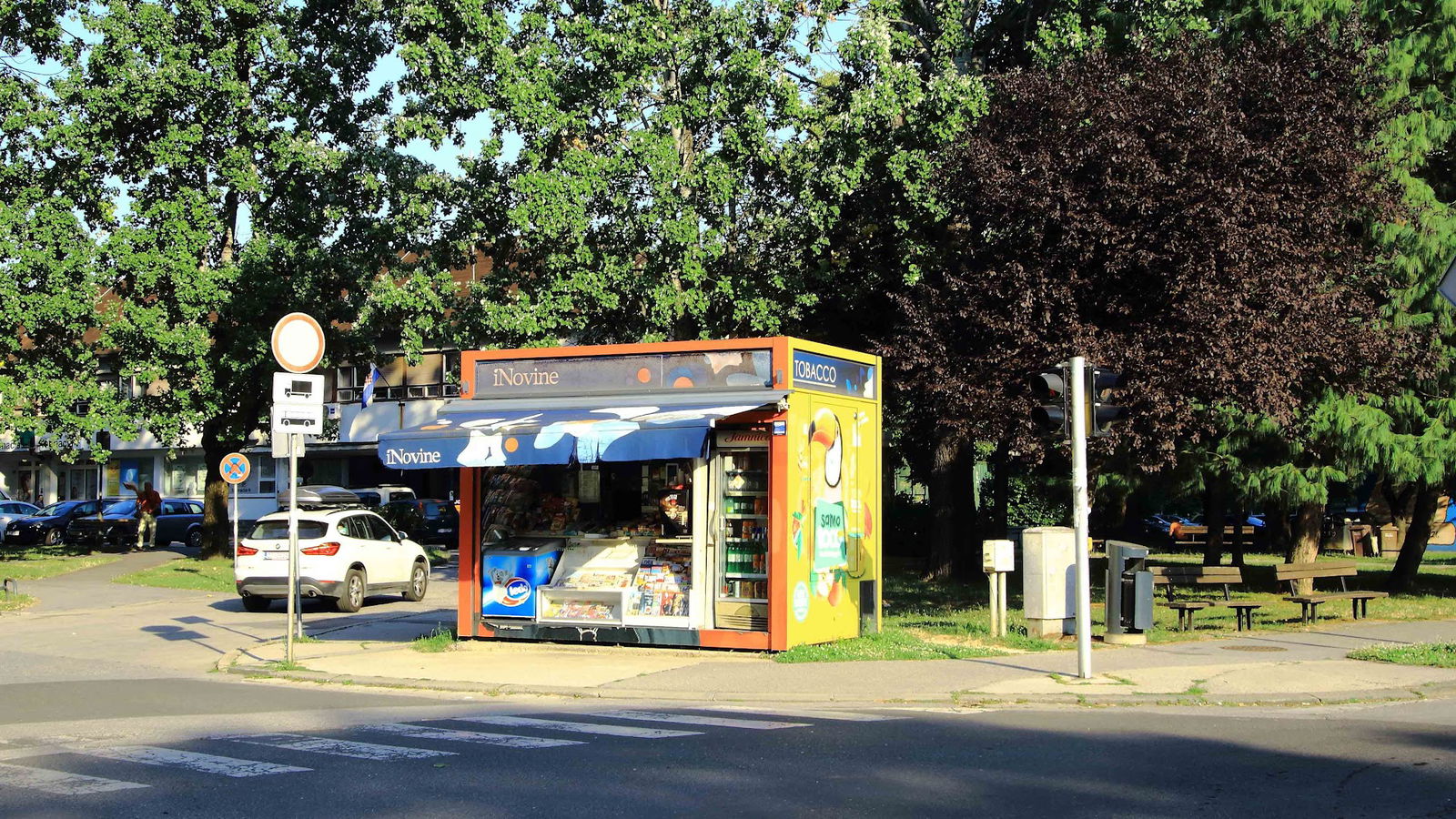 iNovine Kiosk 605