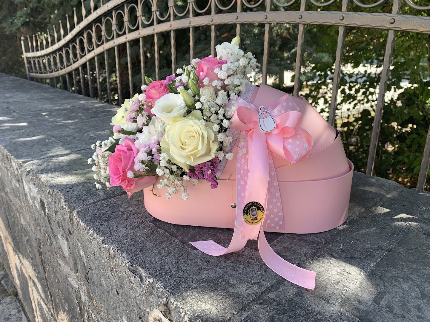 Cvjecarnica i pogrebne usluge "Feral"