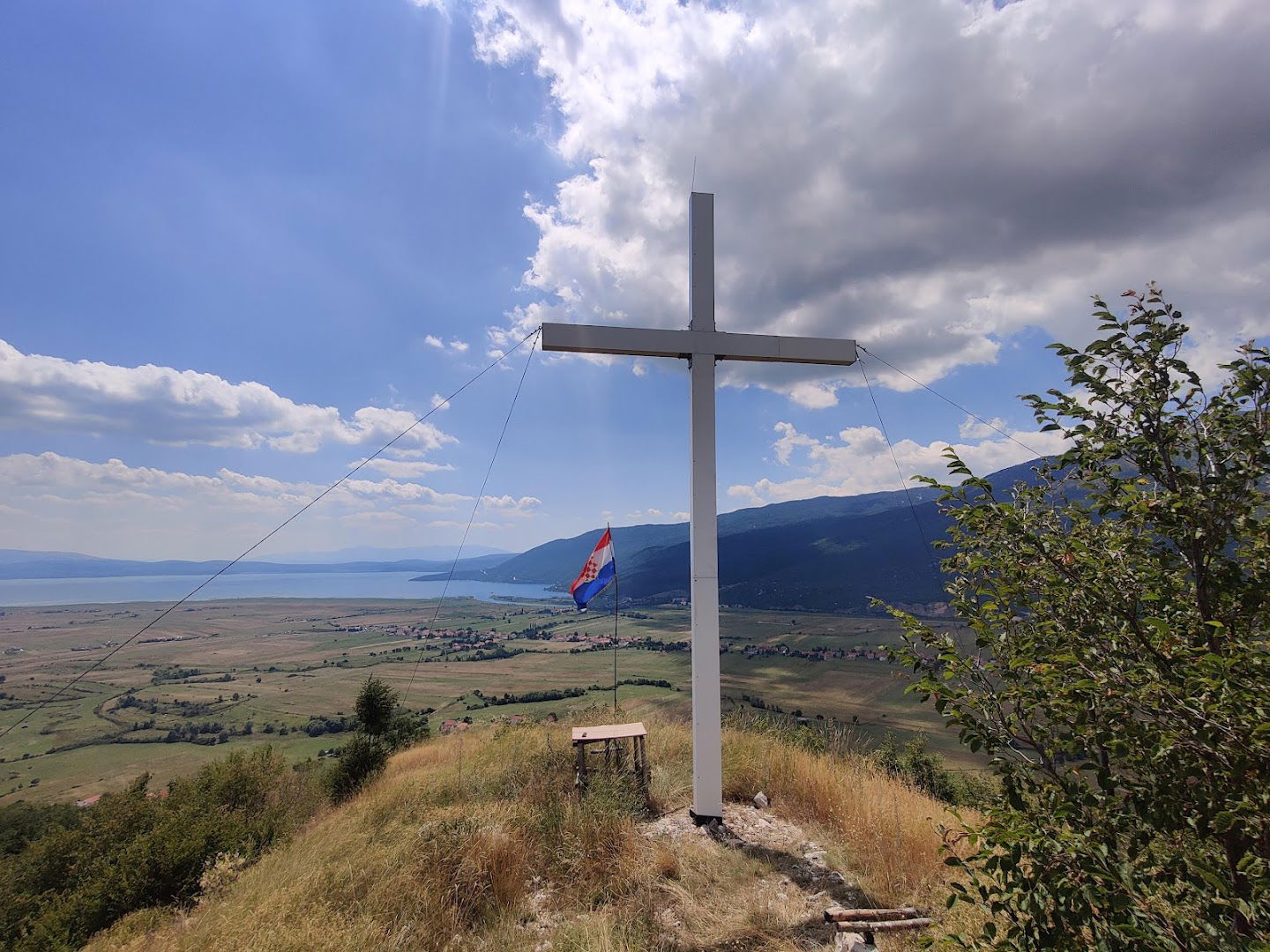 Zavjetni križ "Križevac Podhum"