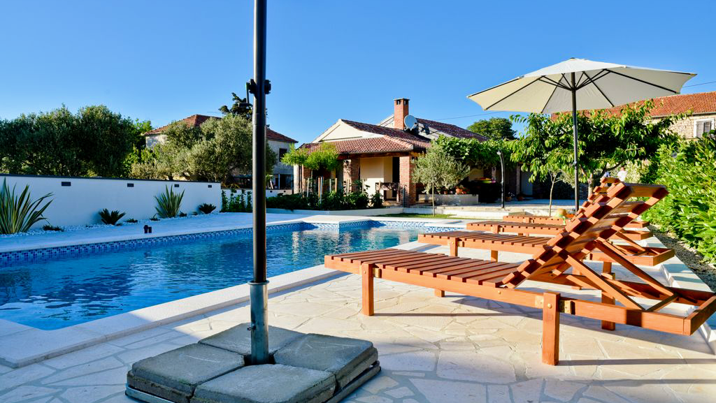 NAVITA CASA AUGUSTINUS, COUNTRY HOLIDAY HOUSE