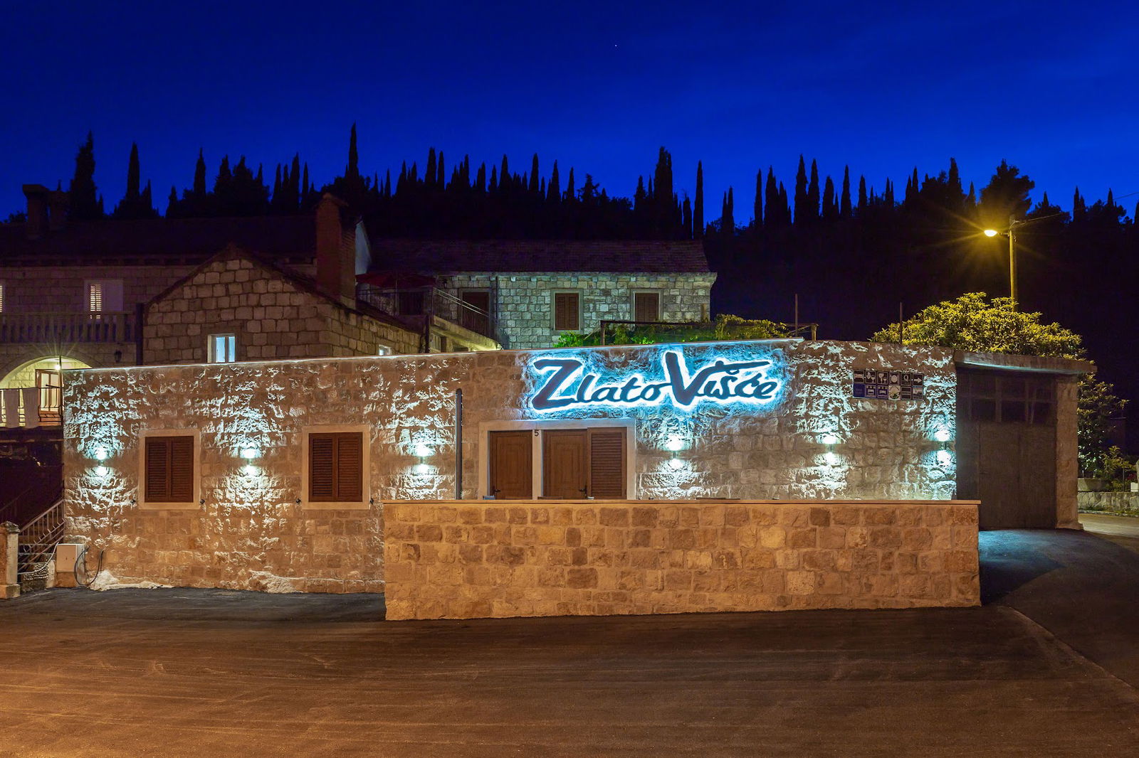 Agritourism Zlatovisce Winery