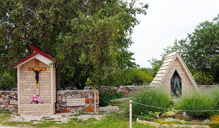 Chapel of Our Lady of Lourdes