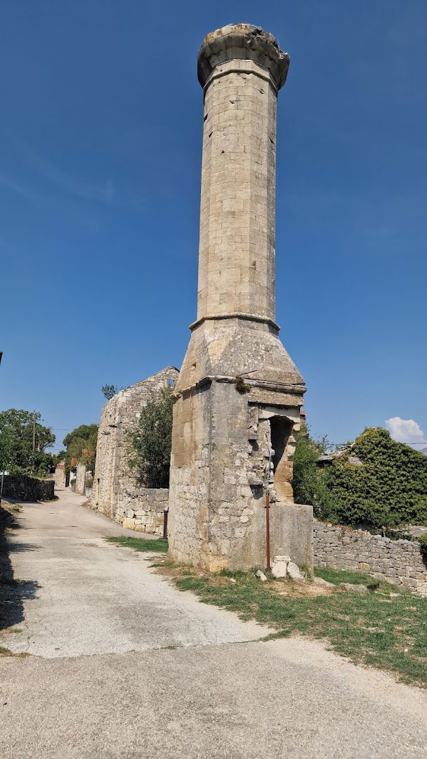 Minaret remains (16th century)