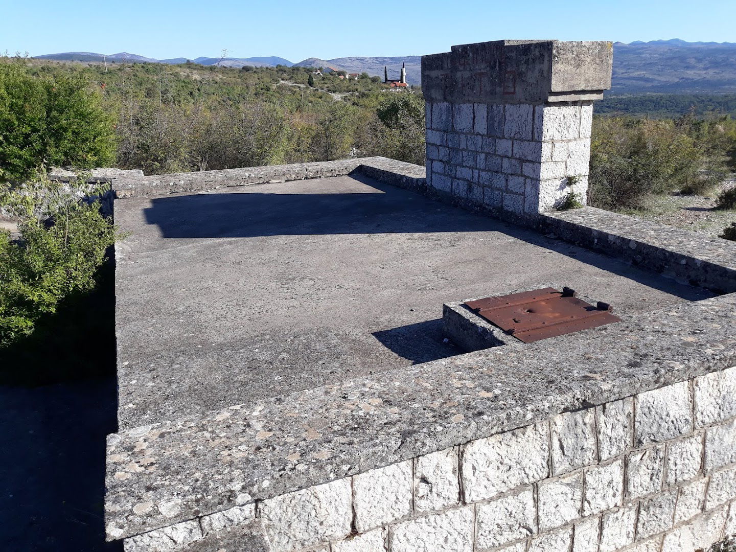 Javna Cisterna, Čatrinja