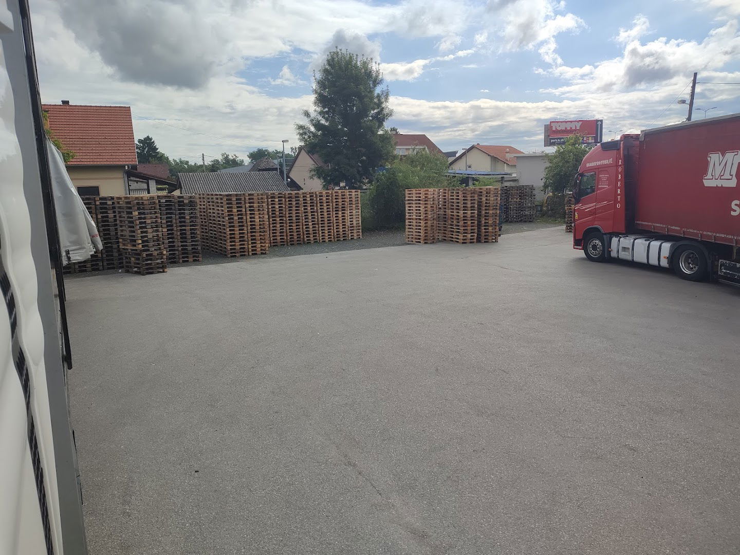 Zaprešićanka - stanica za otkup rabljenih paleta (Čulinečka cesta bb)