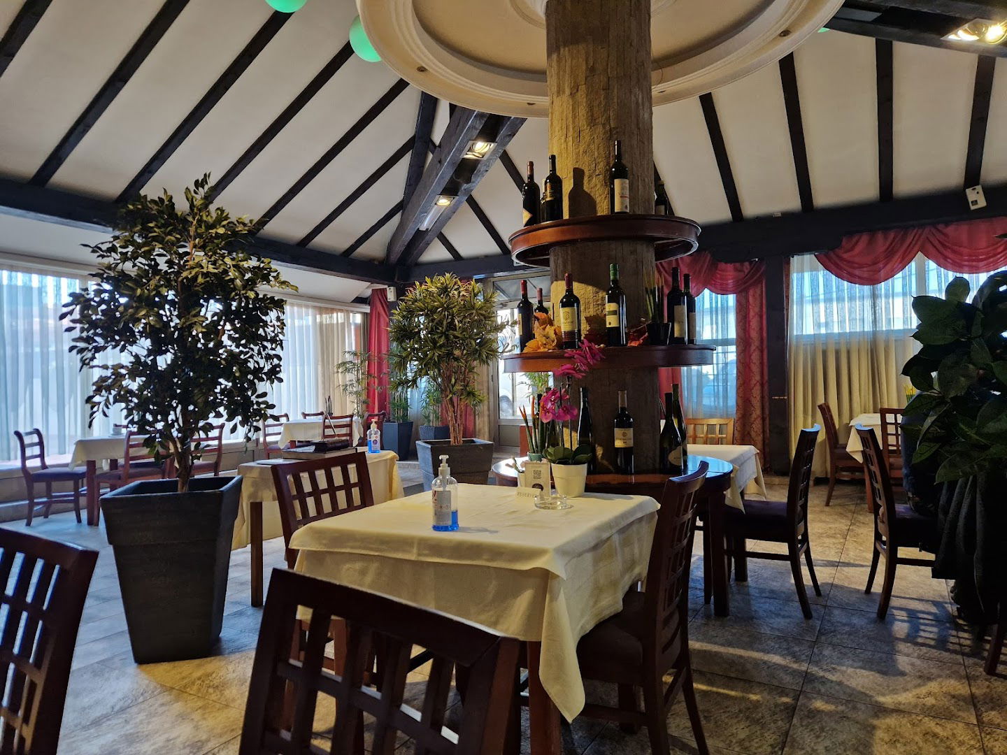 Restoran sa konačištem "Tara"