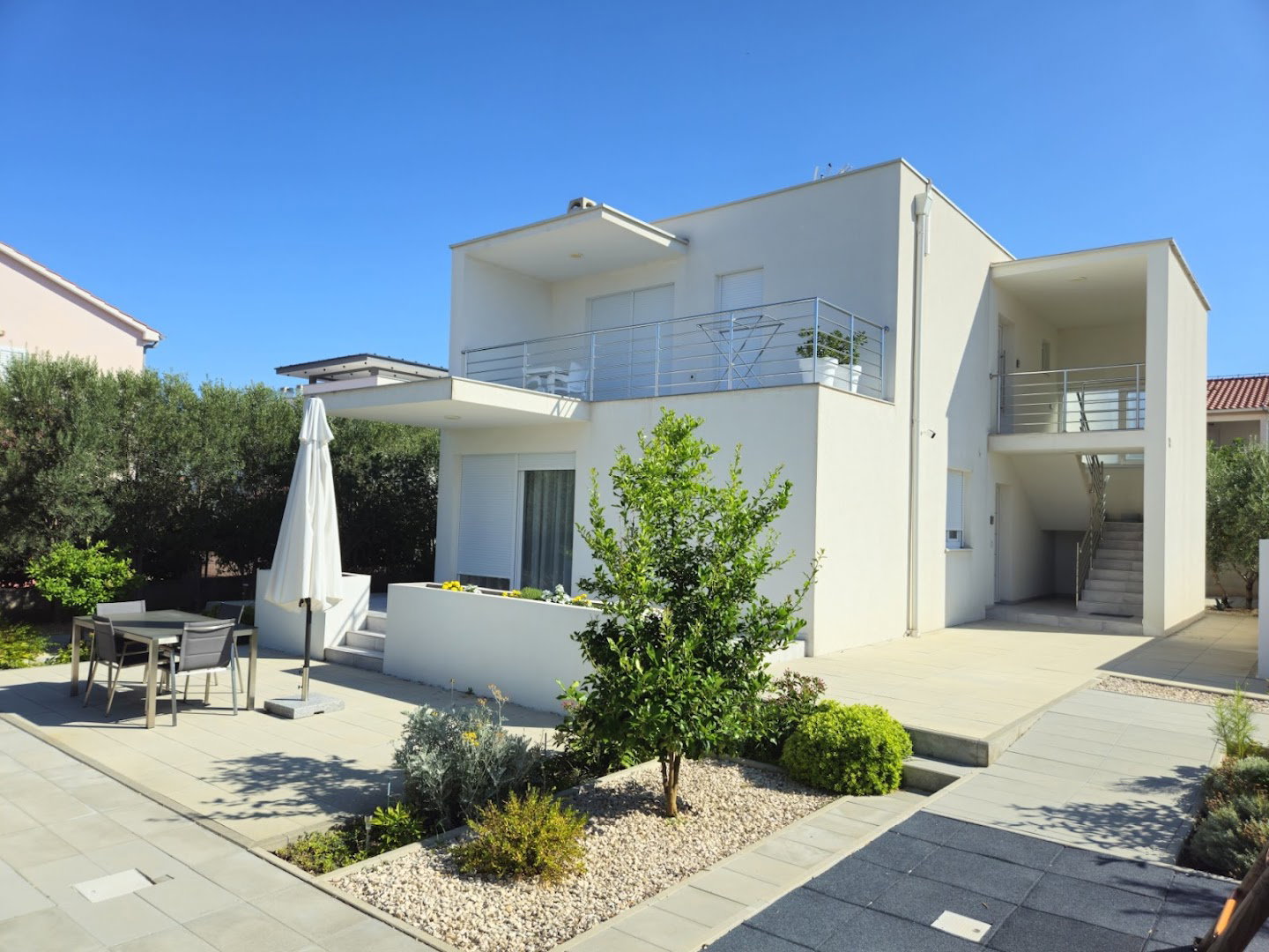 Aurora Apartments, Vrsi-Mulo