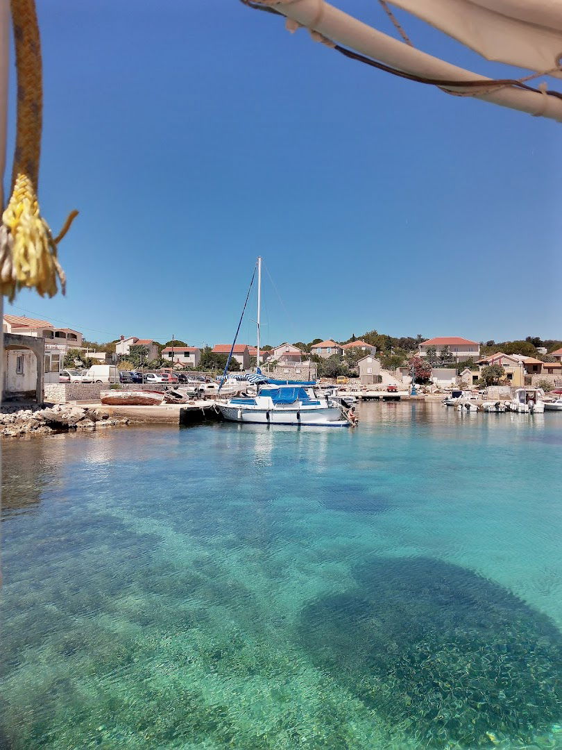 Ferry Port "Borak" Drvenik Mali