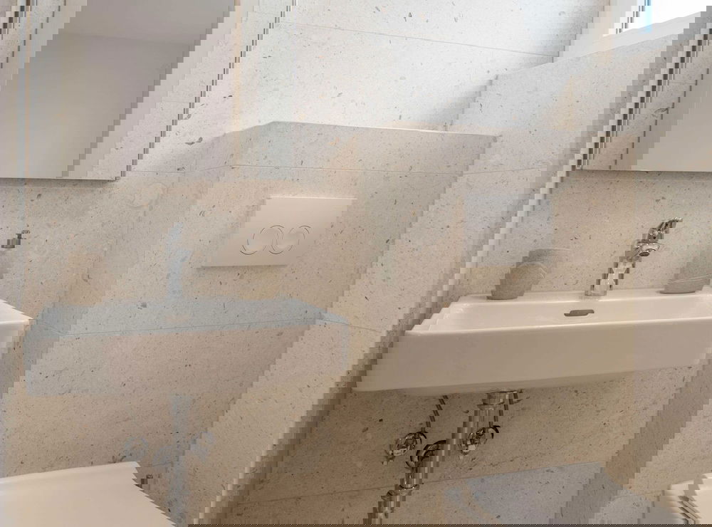 Spacious Povljana Apartment With Sea View and Terrace