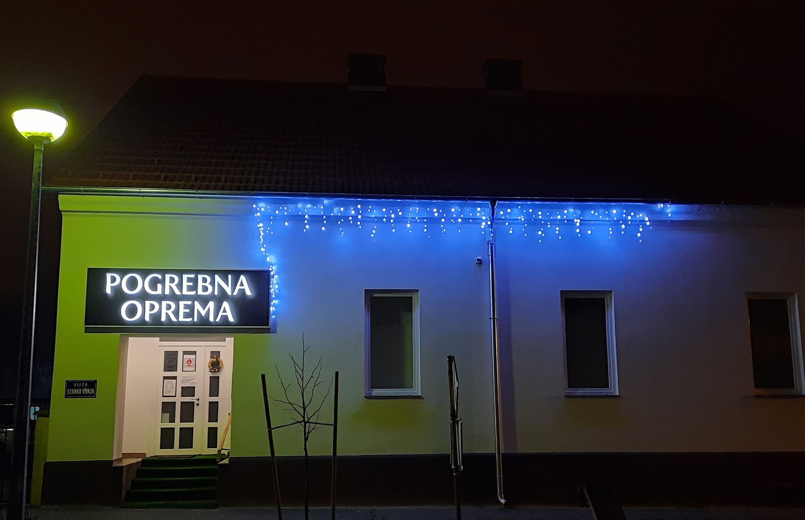 FLORA VTC pogrebna oprema