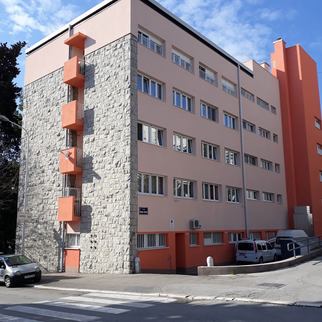 Dom za starije i nemoćne osobe "Lovret"