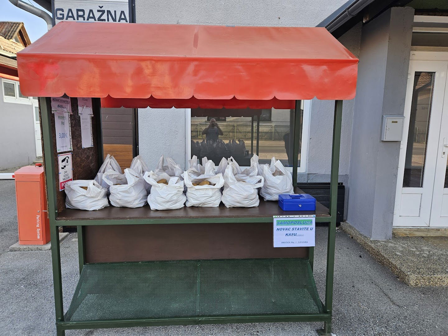 Krumpir samoposlužni štand, OPG NIKOLA KRZNAR