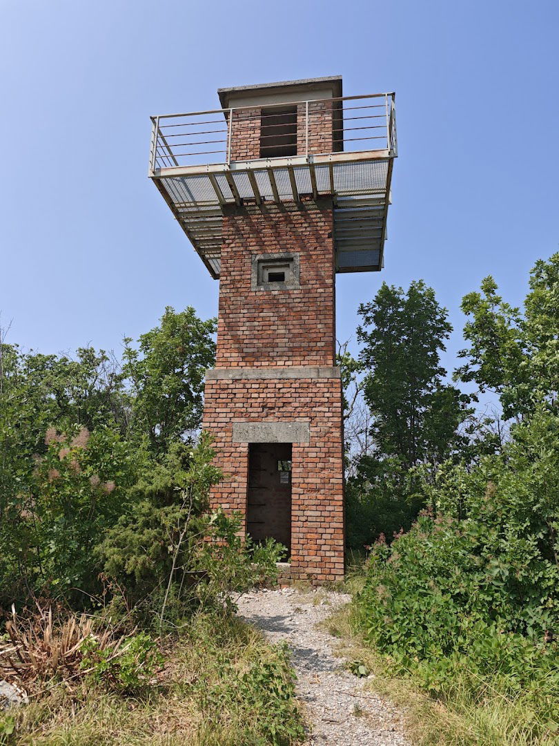 Star stražarni stolp