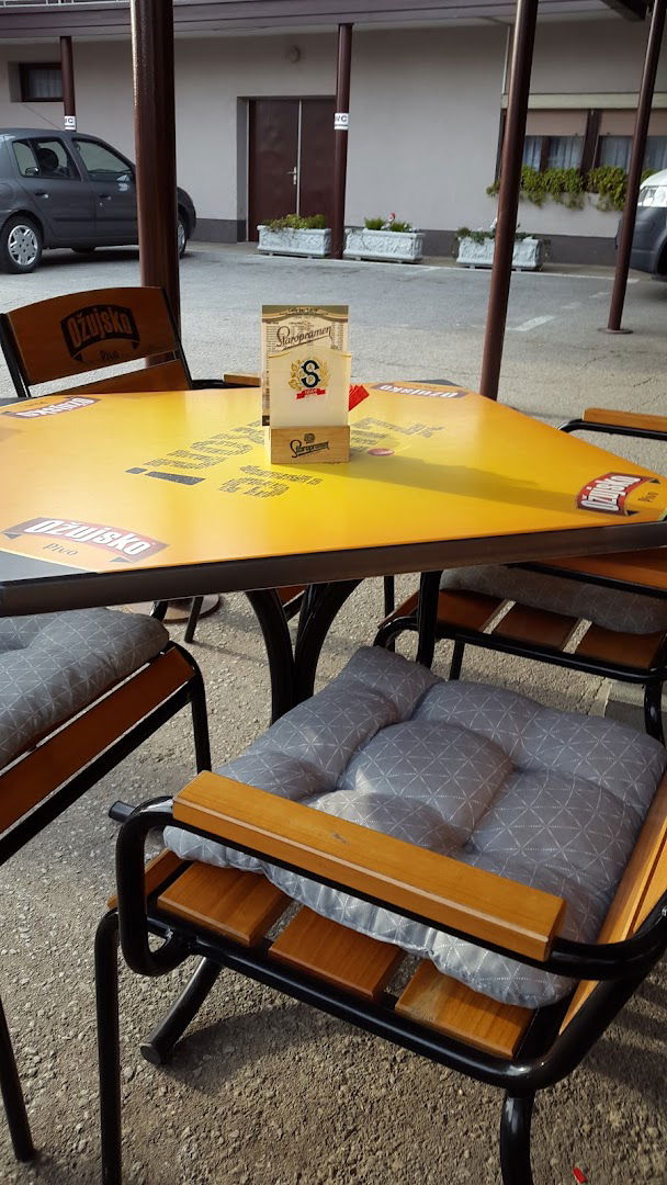 Latin trgovina i caffe bar