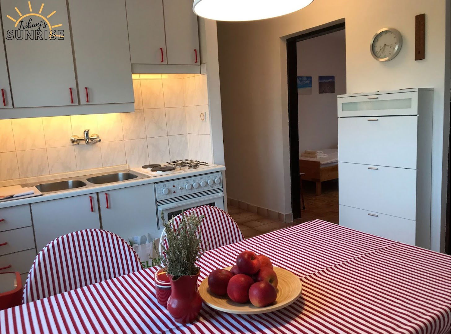 Tribunj's Sunrise Apartment