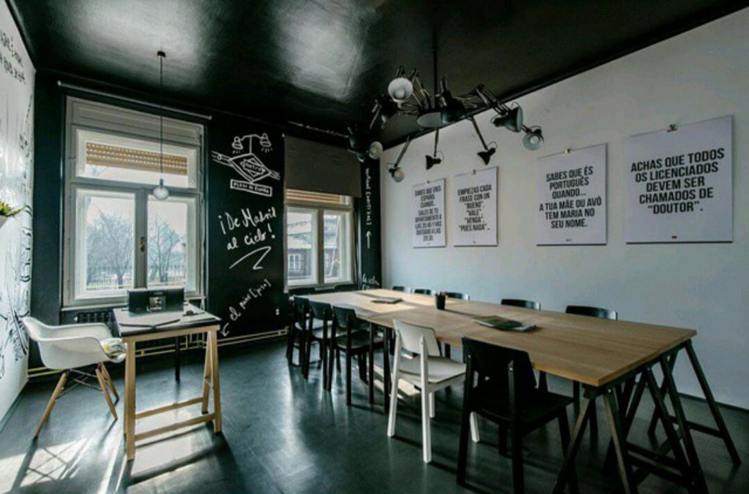 Polyglotte Institute