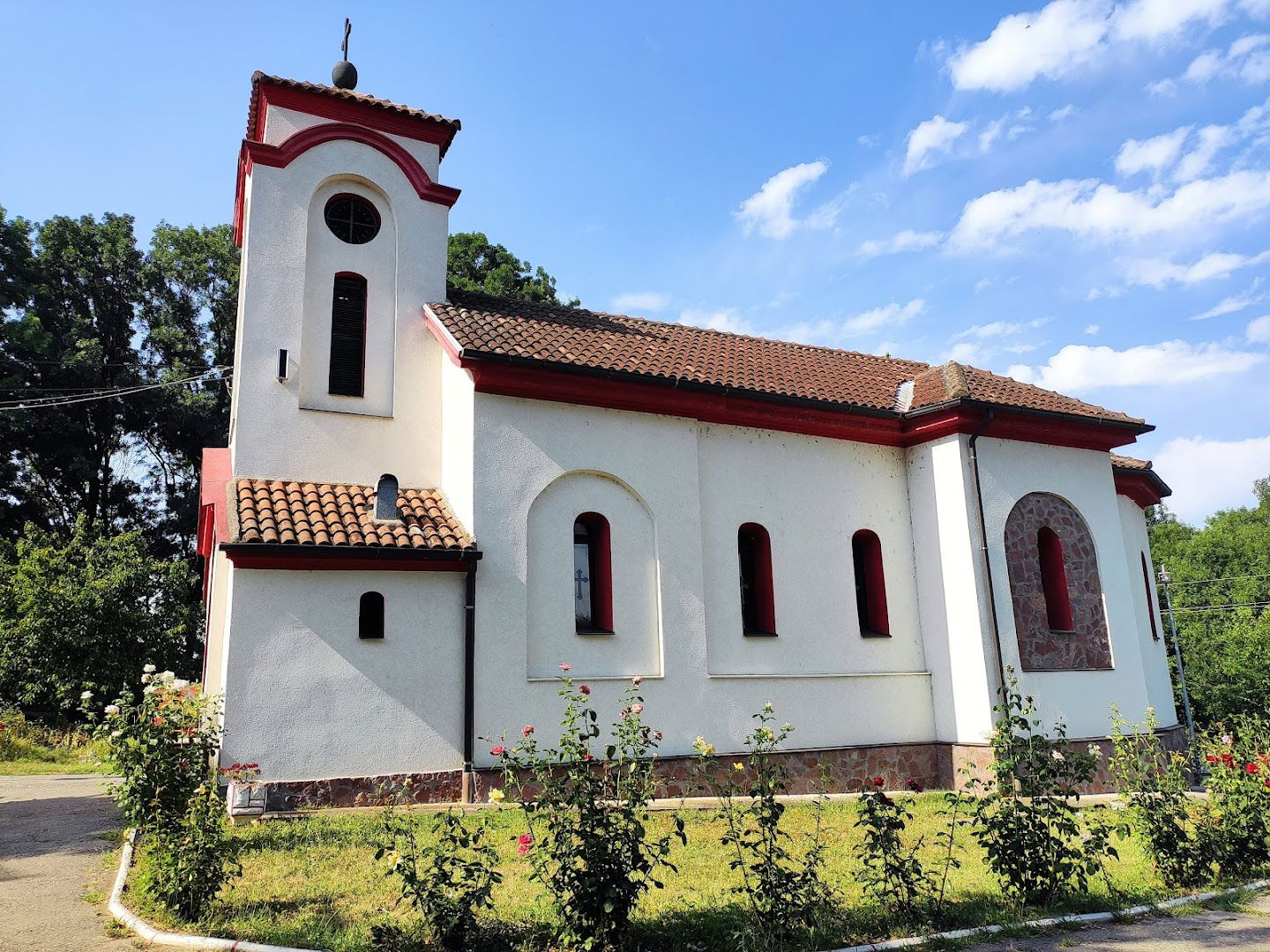 Српска православна црква Свете Тројице