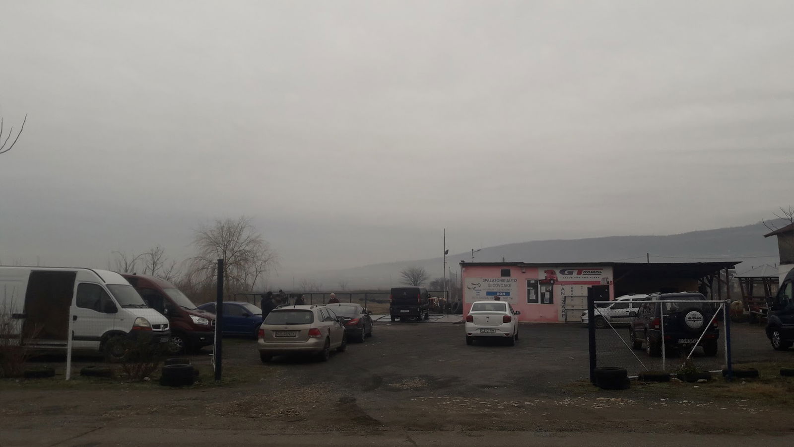 SPALATORIE & VULCANIZARE AUTO / ARIANA-LEO