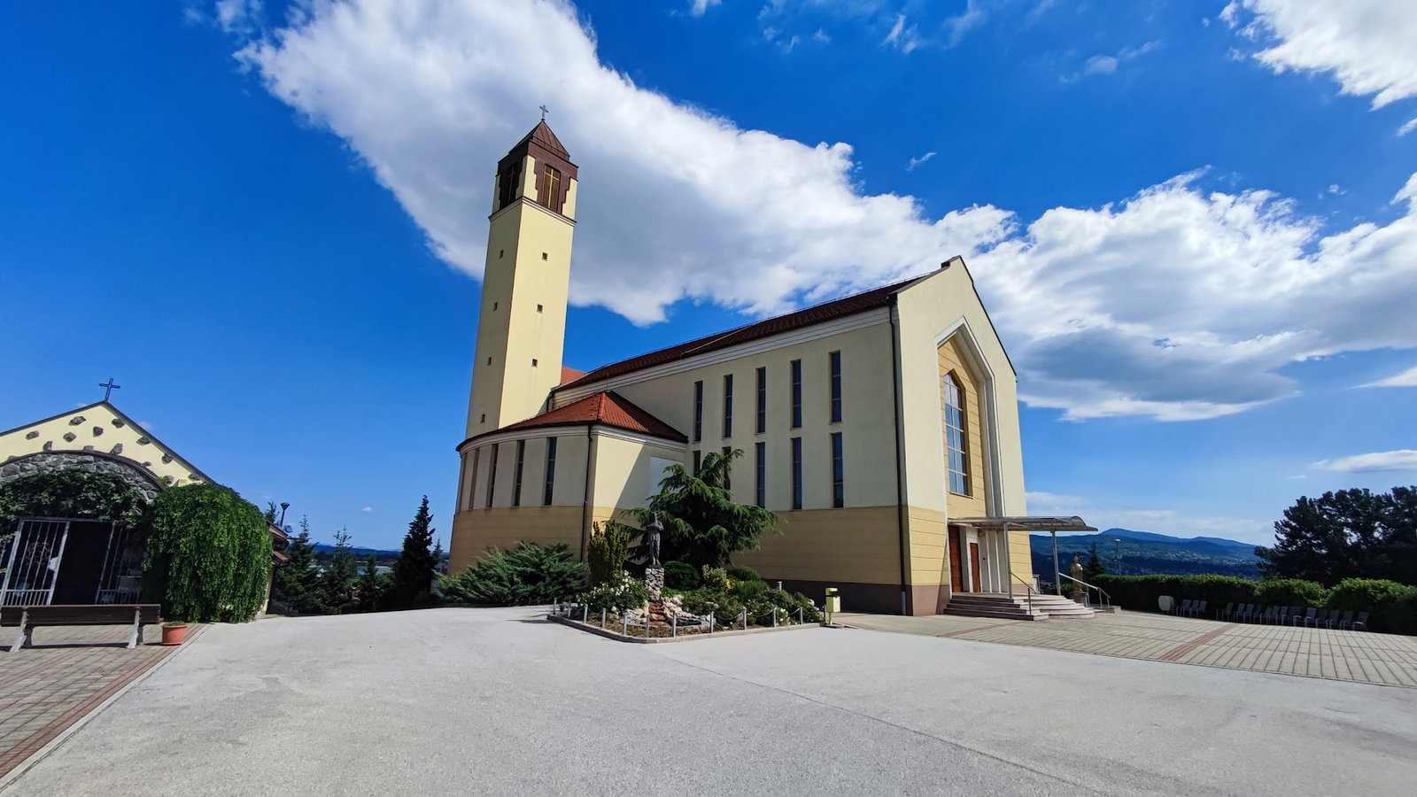 Church of the Blessed Alojzije Stepinac