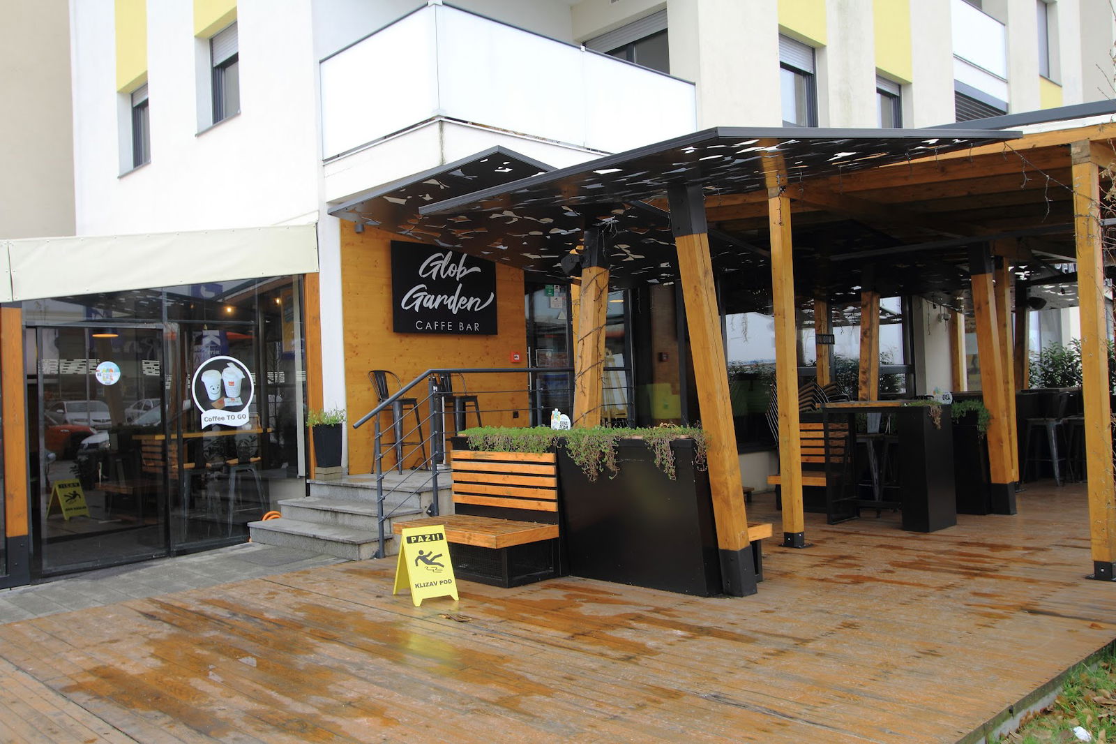 Glob Garden CAFFE BAR