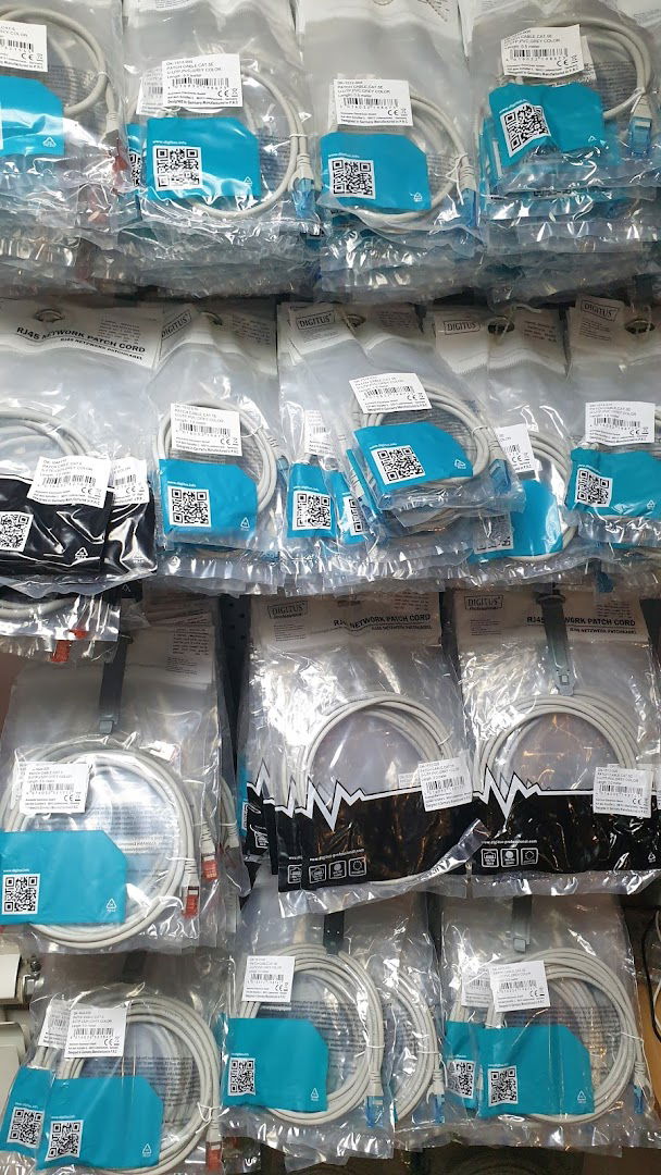 С ЦЕНТАР Продаја и сервис рачунара + S CENTAR Prodaja i servis racunara