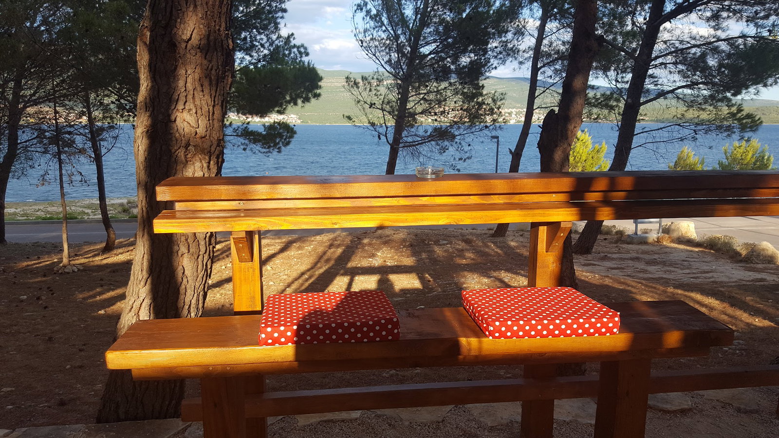 Hablando garden & grill