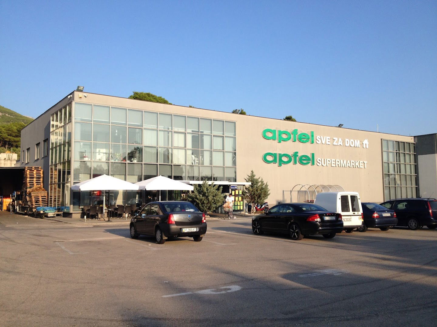 Apfel Sitan Inventar i UGO Oprema