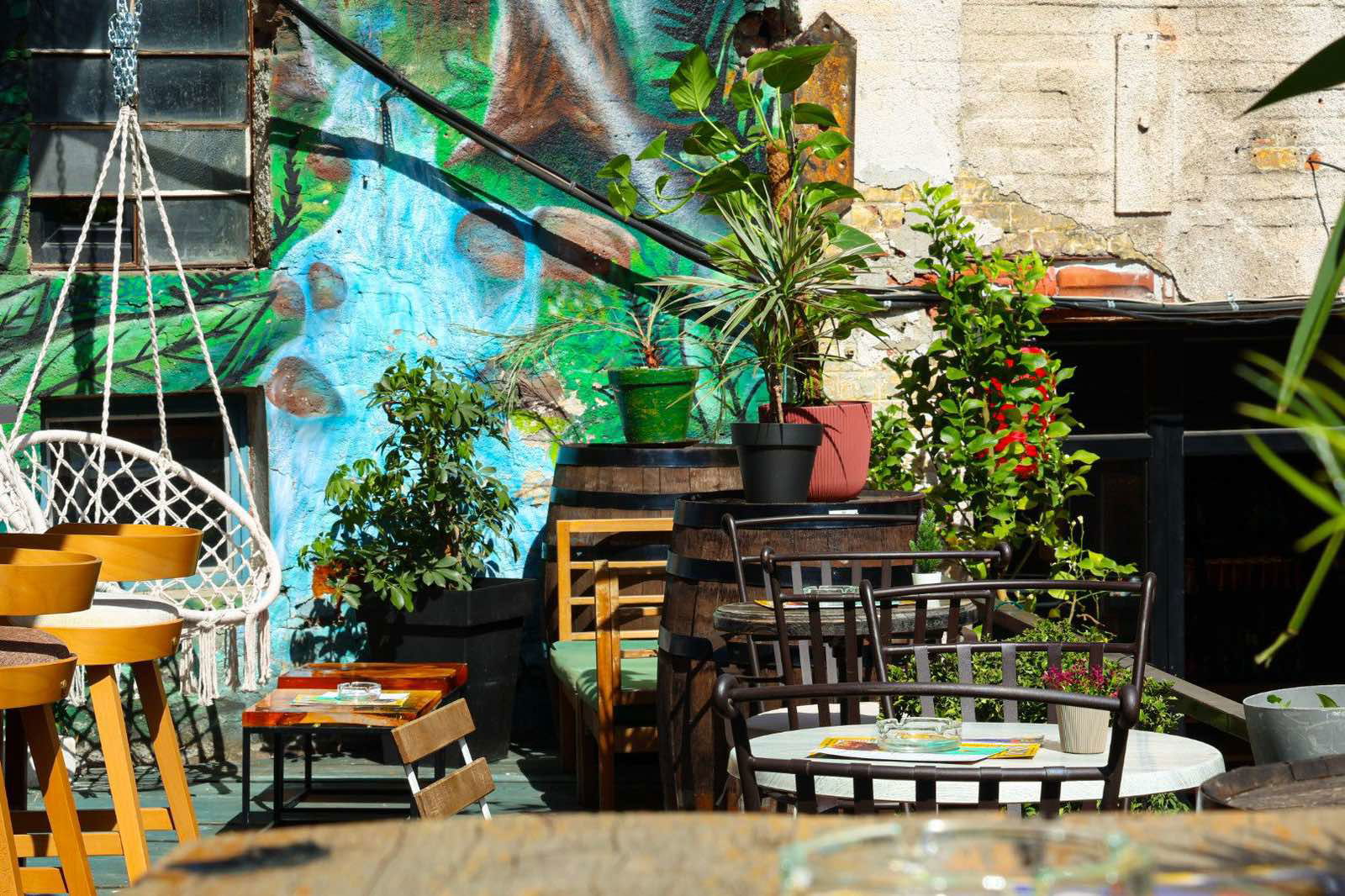 Dvorištance & La Gitana