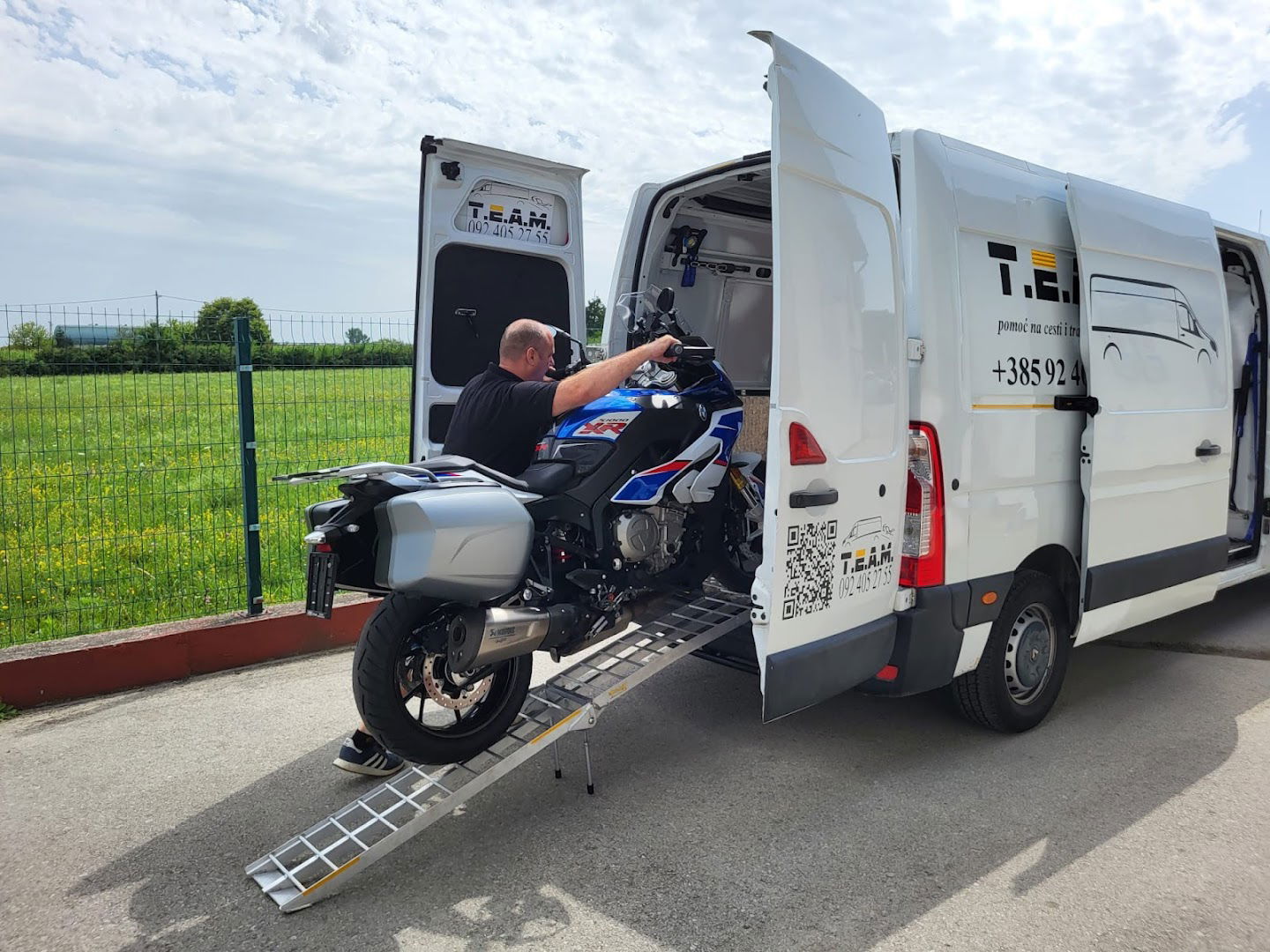 T.E.A.M. Prijevoz motocikala i pomoć na cesti