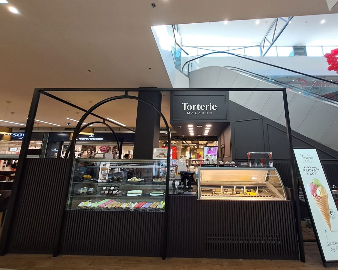 Torterie Macaron - Supernova Zadar