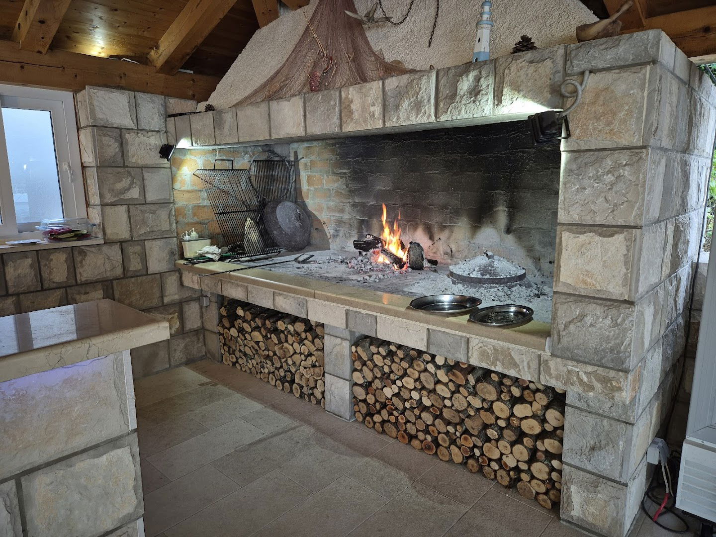 Karla Rooms and Apartments