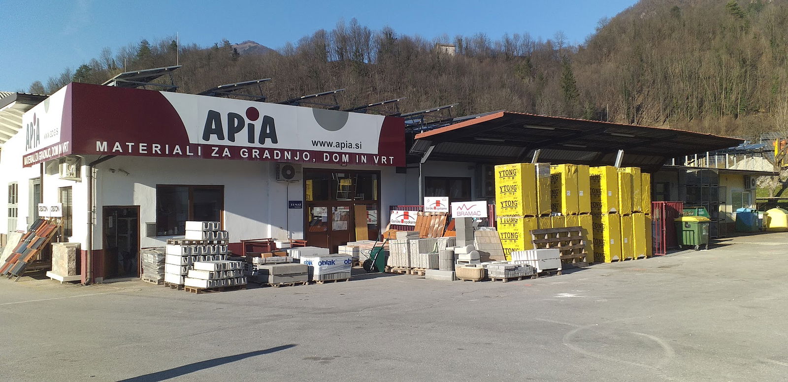 Apia trgovsko podjetje doo - Trgovina Tolmin